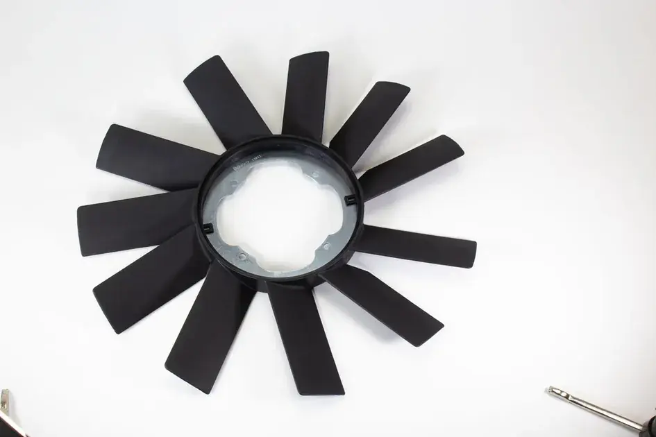 Brand New URO Engine Cooling Fan Blade - 11521723363